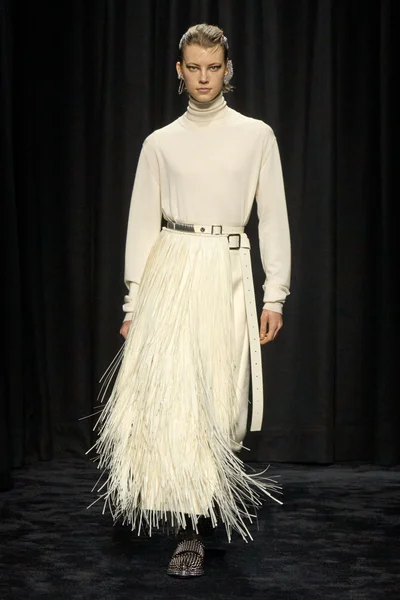 Look 54